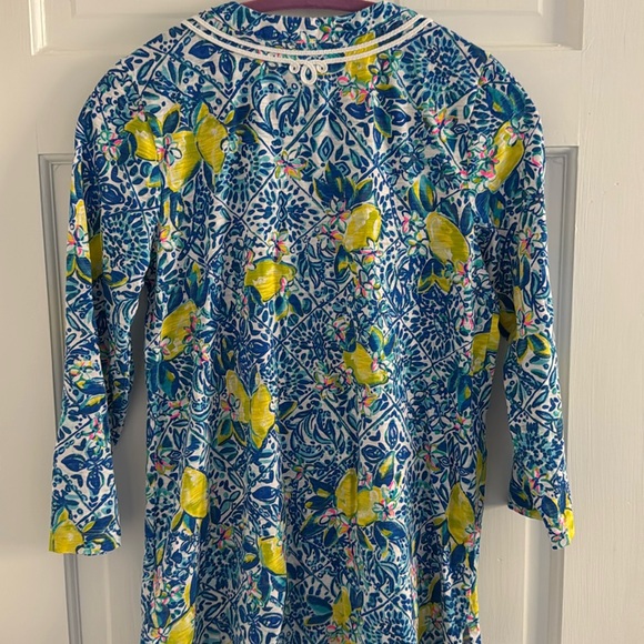 Like New Lilly lemon Top - Picture 6 of 7